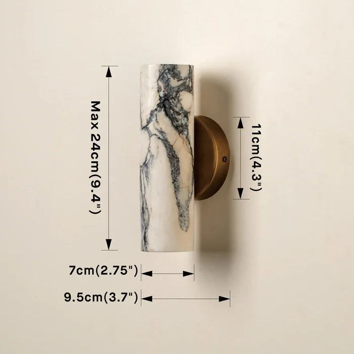 Marble-patterned door handle with brass finish and measurements on a beige background